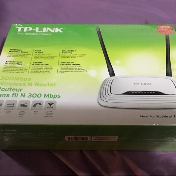 TP-Link TL-WR841N router 300 mbps wireless N Router new sealed in box - Picture 2 of 2